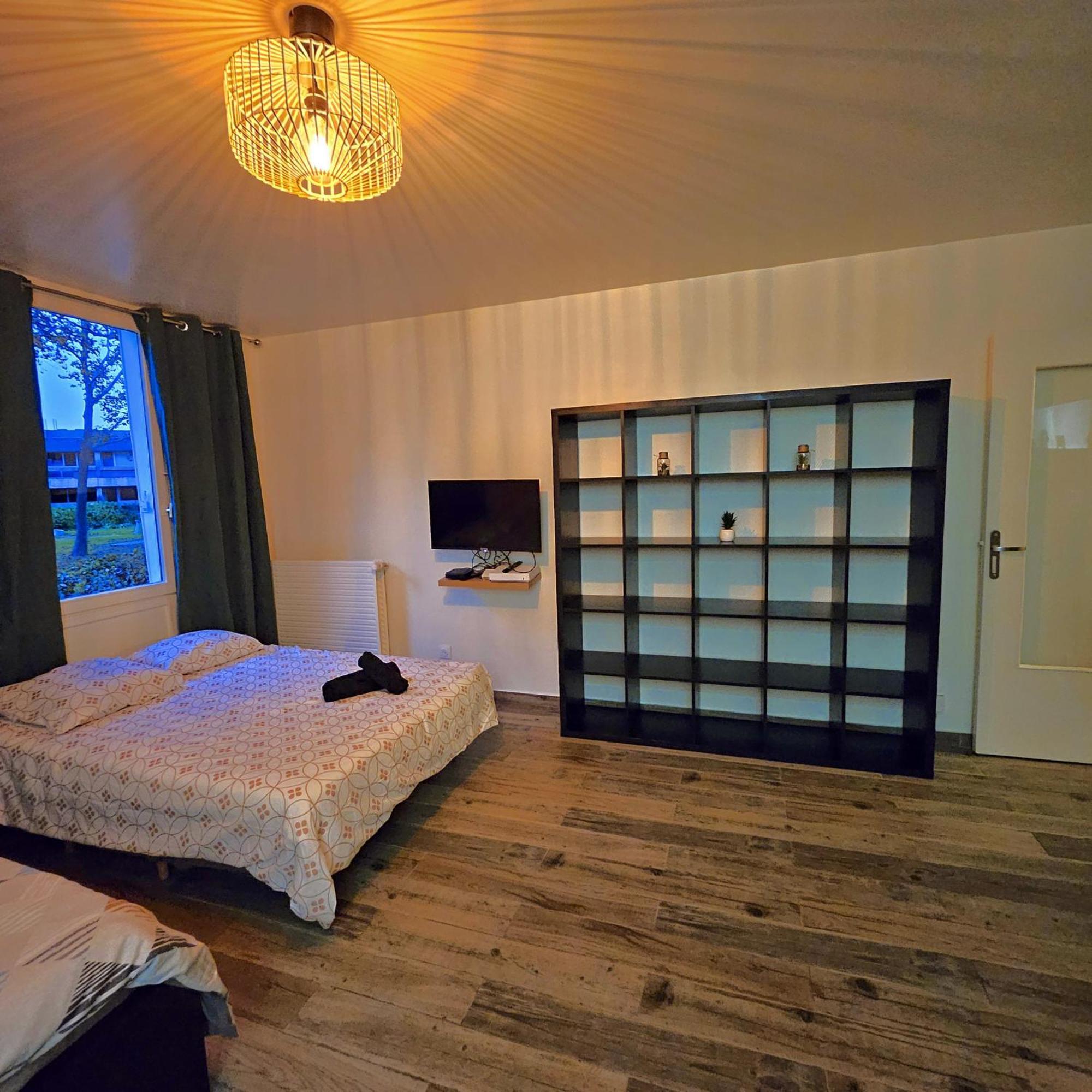Studio Cosy Confort Moderne Vaulx-en-Velin Exterior foto