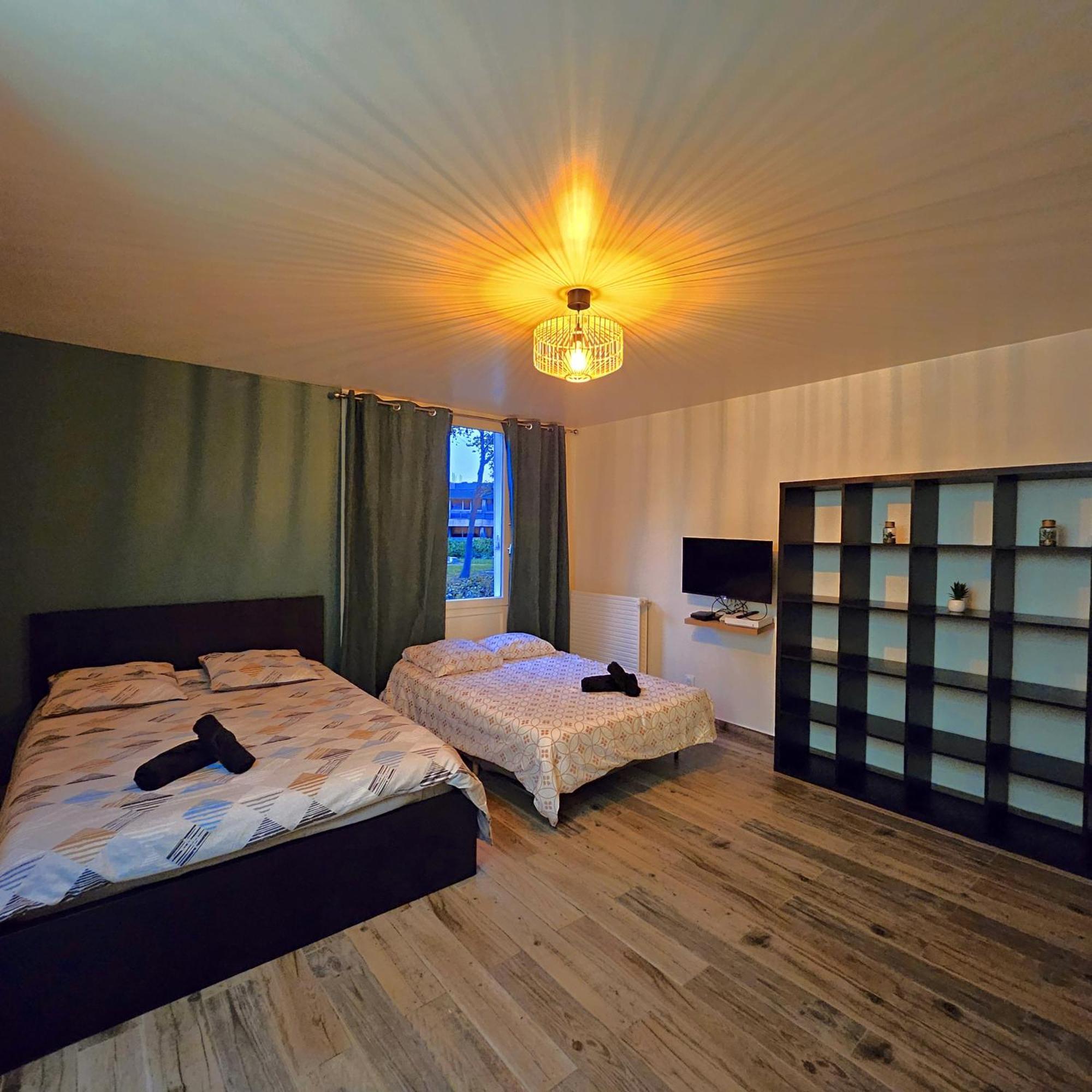 Studio Cosy Confort Moderne Vaulx-en-Velin Exterior foto